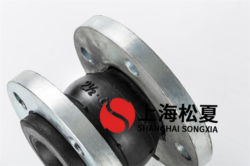 316不銹鋼供水系統(tǒng)橡膠膨脹節(jié)噴漆防銹層有什么用？